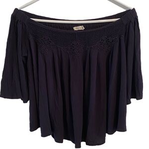 Chloe & Katie Black Off-Shoulder Embroidery  Top Size M